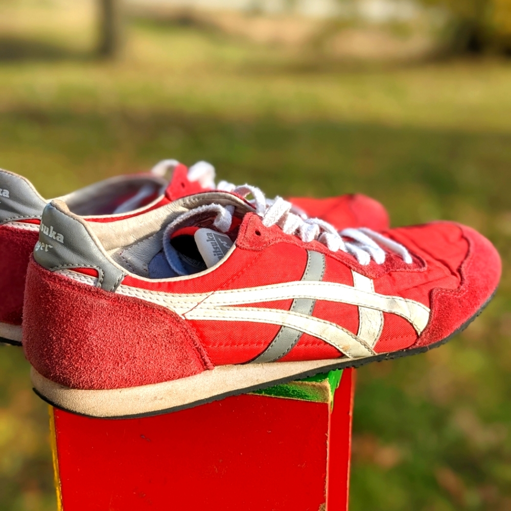 Onitsuka Serrano